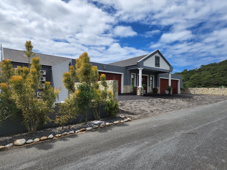 4 Bedroom Property for Sale in Glengariff Eastern Cape